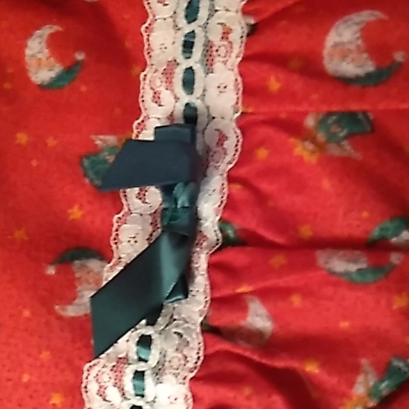 Vintage Avon womans M/L Christmas nightgown - Picture 2 of 5